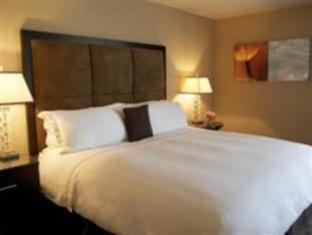Angeleno Hotel 4*